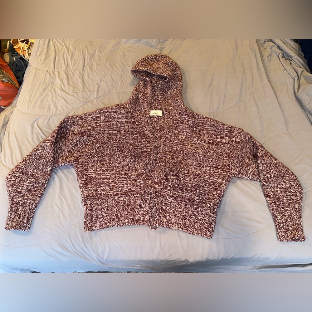 Women's NWOT Designer Purple/Burgundy Hooded Wool Pullover Sweater - Picture 6 of 11